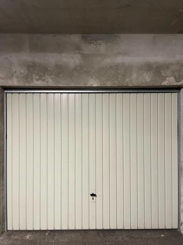 PARKING/BOX SECURISE DANS UNE RESIDENCE FACE AU PORT DES MINIMES A LA ROCHELLE !