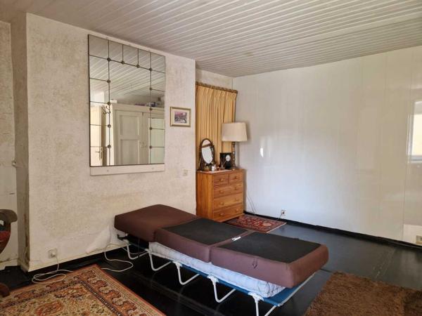 Maison ancienne - Le bugue Maison ancienne à renover avec piscine, dépendance et terrain de 882m2 près des commerces