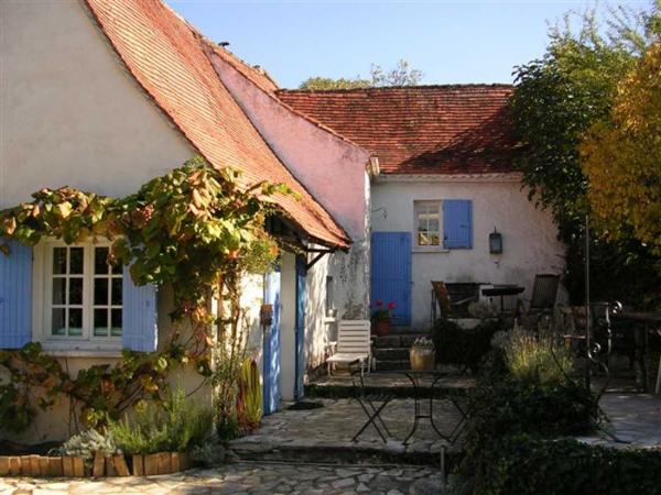 Maison ancienne - Le bugue Maison ancienne à renover avec piscine, dépendance et terrain de 882m2 près des commerces