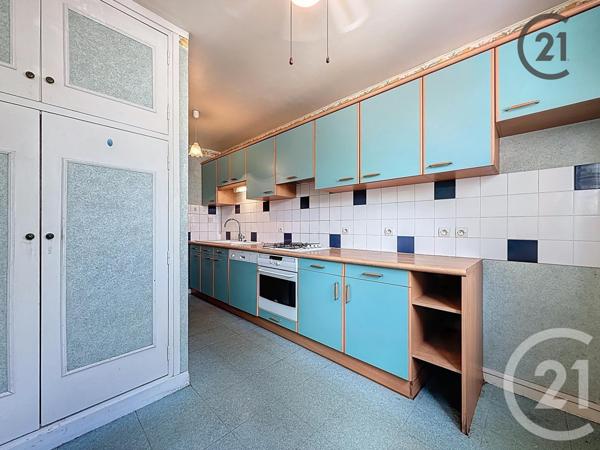 Appartement F5 à vendre  5 pièces - 85,83 m2 COMBS LA VILLE - 77