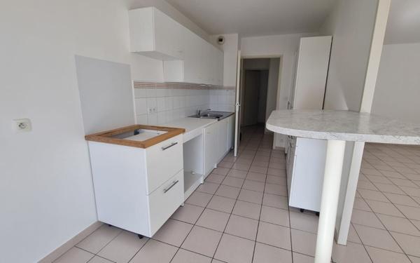 Appartement à vendre    3 pièces • 70,15 m2 Marseille 6