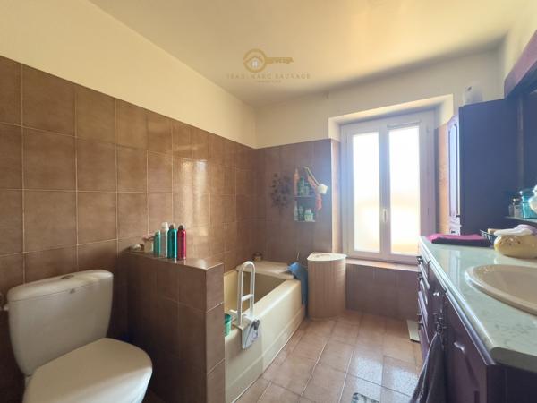 Le Cannet-des-Maures (83340) Le Cannet-des-Maures – Mas authentique de 231?m² sur 3?800?m² de terrain