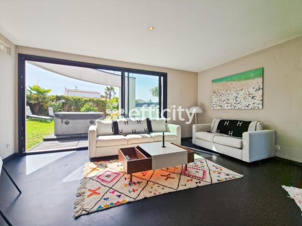Maison
         4 pièces
        - 110 m² Bien prestige
