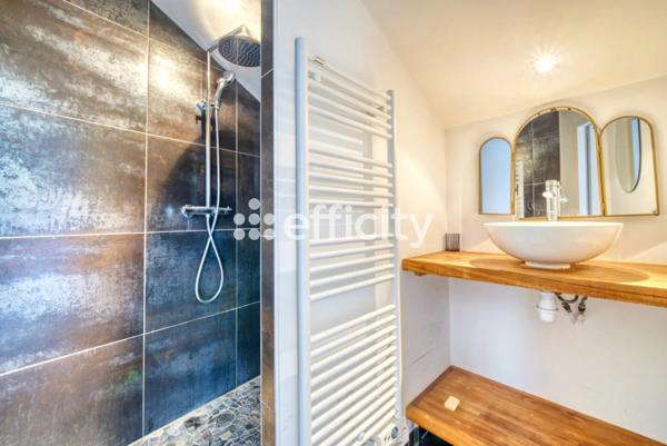 Maison
         4 pièces
        - 110 m² Bien prestige