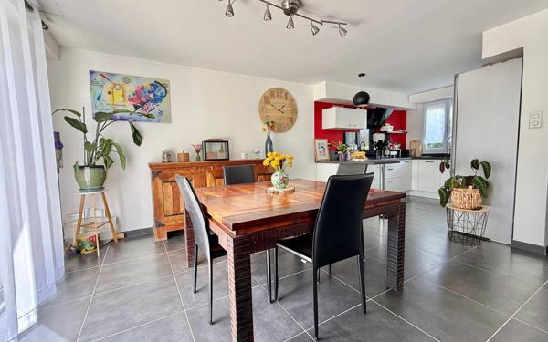 Maison à vendre    5 pièces • 100 m2 Eysines