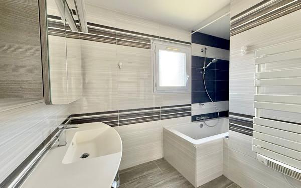 Maison à vendre    5 pièces • 100 m2 Eysines