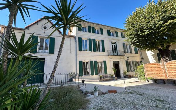 Maison à vendre    10 pièces •  Carpentras