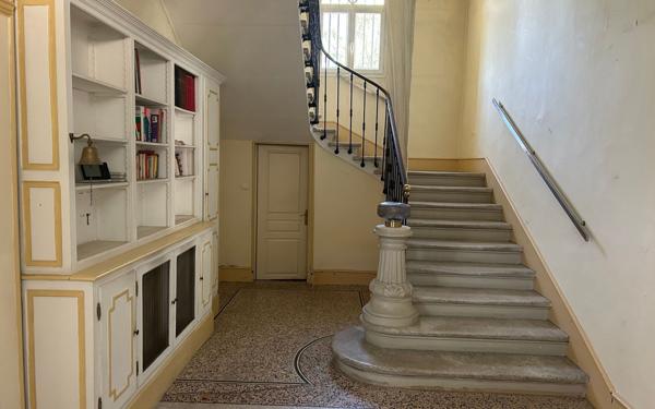 Maison à vendre    10 pièces •  Carpentras