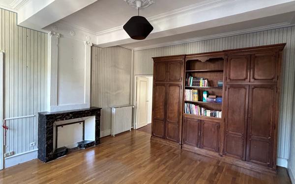 Maison à vendre    10 pièces •  Carpentras