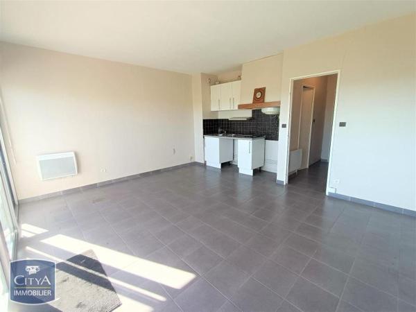 Appartement à louer 1 pièce 29.8m²