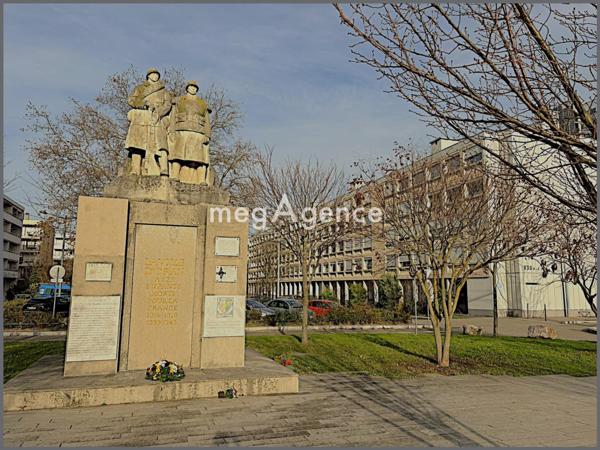 Appartement à LYON 9E ARRONDISSEMENT, 69009 - 4 pièces 109m²