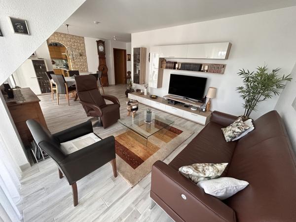 F3 de 64 m2 + une cave + 1 grand garage à HUNINGUE (68330)