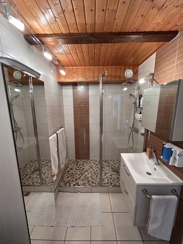 F3 de 64 m2 + une cave + 1 grand garage à HUNINGUE (68330)