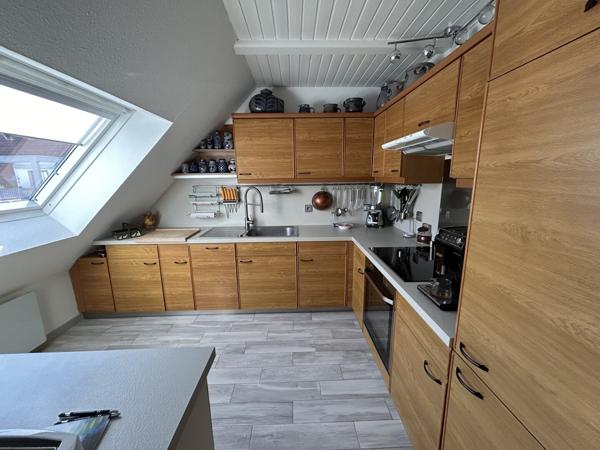 F3 de 64 m2 + une cave + 1 grand garage à HUNINGUE (68330)