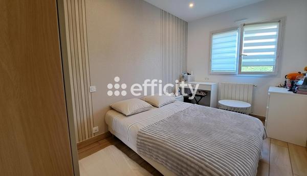 Maison
         7 pièces
        - 173 m² Exclusivité