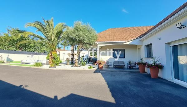 Maison
         7 pièces
        - 173 m² Exclusivité