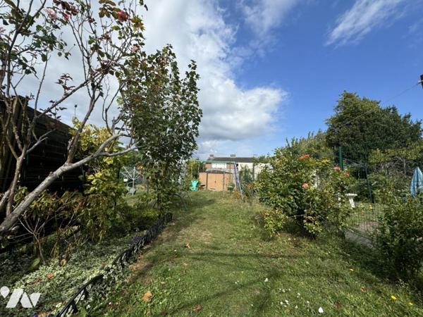 Maison de ville proche Anzin et Valenciennes possible 3 chambres jardin