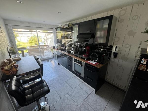 Maison de ville proche Anzin et Valenciennes possible 3 chambres jardin