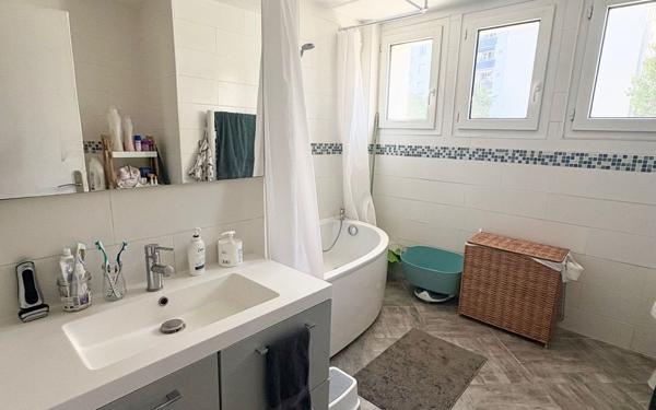 Appartement à vendre    3 pièces • 73,18 m2 Montpellier