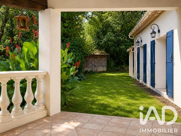 Maison à vendre 9 pièces 200 m² Le Broc