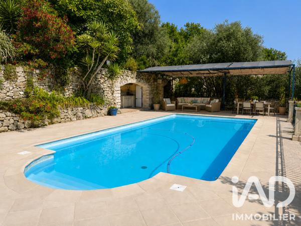 Maison à vendre 9 pièces 200 m² Le Broc