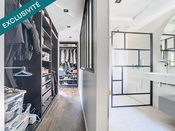 Maison comtemporaine de 246 m² avec piscine
