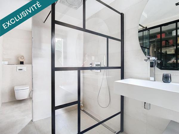 Maison comtemporaine de 246 m² avec piscine