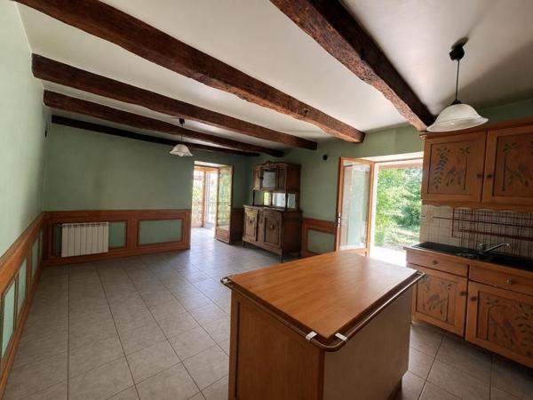 Maison à vendre 82 990 € Saint-Santin-de-Maurs 6 p 130 m² DPE D