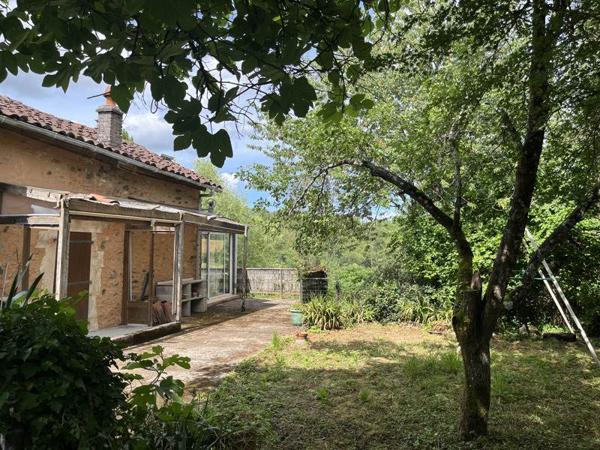 Maison à vendre 82 990 € Saint-Santin-de-Maurs 6 p 130 m² DPE D