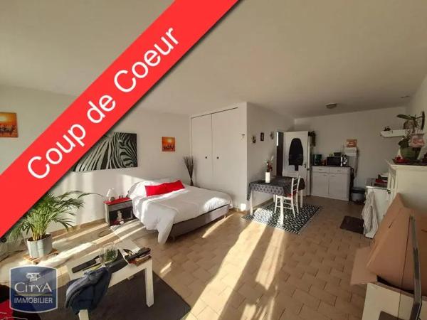 Appartement à louer 1 pièce 32.15m² Marignane (13700)
