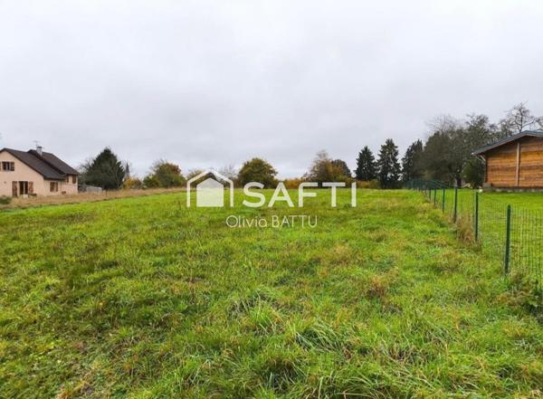 Terrain constructible à Uzemain !