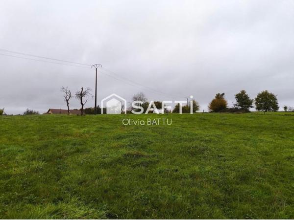 Terrain constructible à Uzemain !