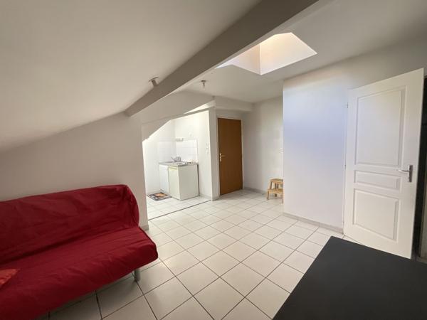T1-24m2- NON MEUBLE- LYON 9EME VAISE Lyon T1-24m2- NON MEUBLE- LYON 9EME VAISE Lyon