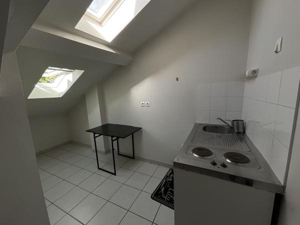T1-24m2- NON MEUBLE- LYON 9EME VAISE Lyon T1-24m2- NON MEUBLE- LYON 9EME VAISE Lyon