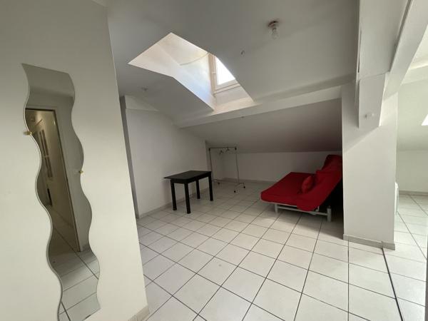 T1-24m2- NON MEUBLE- LYON 9EME VAISE Lyon T1-24m2- NON MEUBLE- LYON 9EME VAISE Lyon