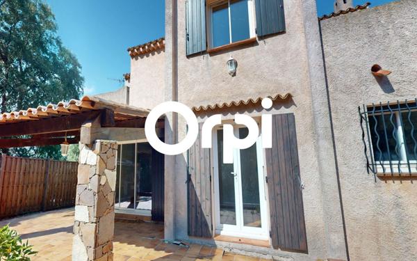 Maison à vendre    4 pièces •  Carqueiranne