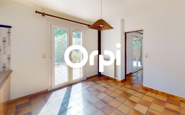 Maison à vendre    4 pièces •  Carqueiranne