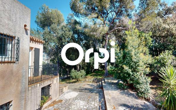 Maison à vendre    4 pièces •  Carqueiranne