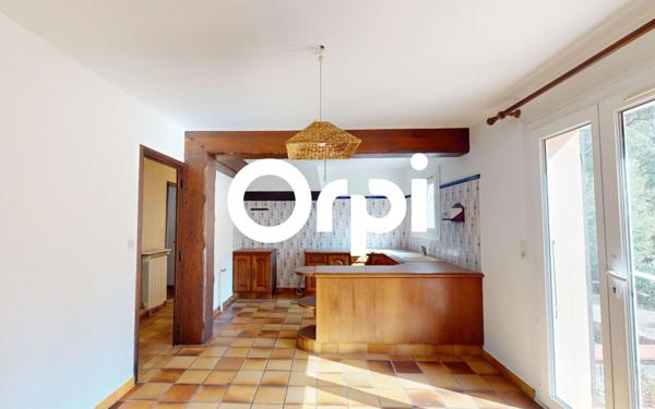 Maison à vendre    4 pièces •  Carqueiranne