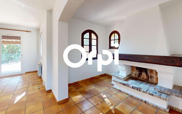 Maison à vendre    4 pièces •  Carqueiranne