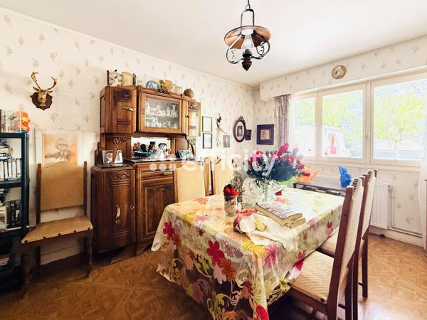 Appartement
         3 pièces
        - 60 m² Exclusivité 160 000 € *