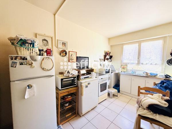 Appartement
         3 pièces
        - 60 m² Exclusivité 160 000 € *