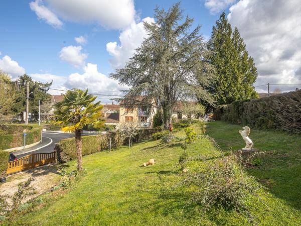 Maison 5 pièces - 133 m² Exclusivité efficity