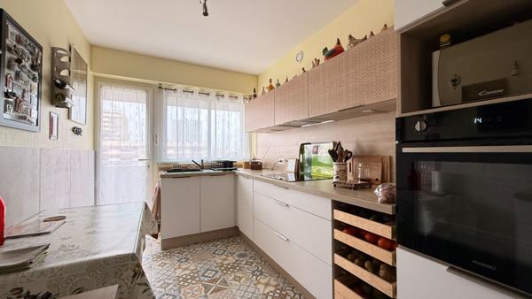 Appartement La Roche Sur Yon 4 pièce(s) 79.66 m2