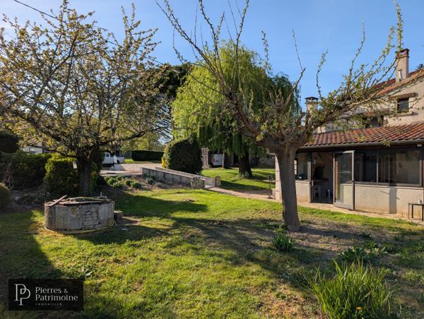 Laplume (47310) Maison en pierre avec dépendances et jardin autour