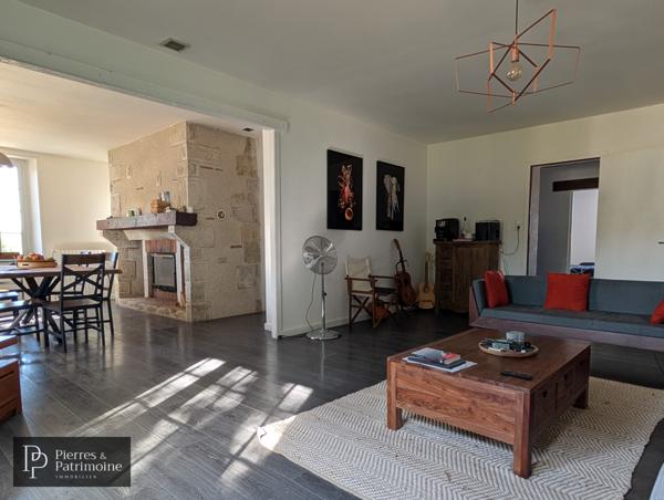 Laplume (47310) Maison en pierre avec dépendances et jardin autour