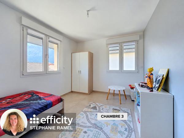 Maison
         4 pièces
        - 113 m² Exclusivité 410 000 € *
