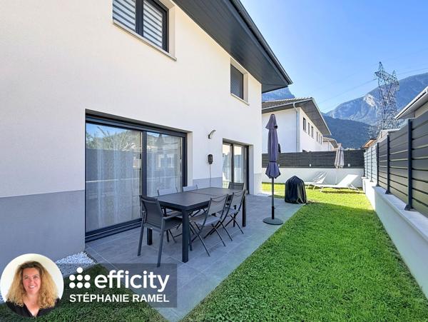 Maison
         4 pièces
        - 113 m² Exclusivité 410 000 € *