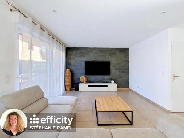 Maison
         4 pièces
        - 113 m² Exclusivité 410 000 € *