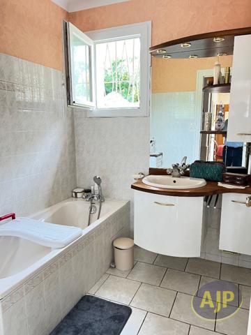Maison à vendre Savenay - 4 pièces, 98m² avec 3 chambre(s) à 213 000€ - AJP Immobilier Saint Herblain